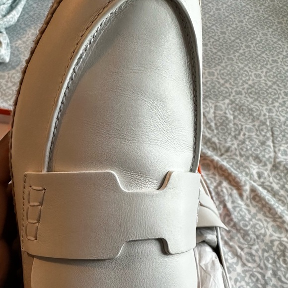 *SOLD* Hermes Trip Espadrilles (White) - Picture 4 of 8